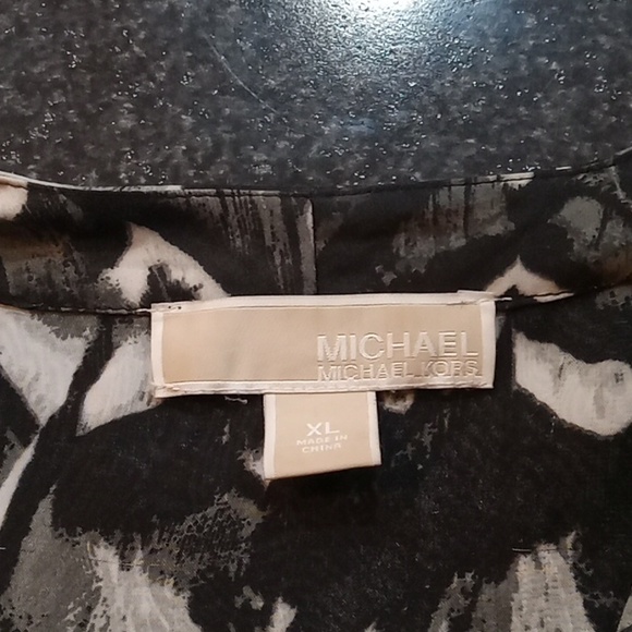 Banded dress blouse - Picture 3 of 4